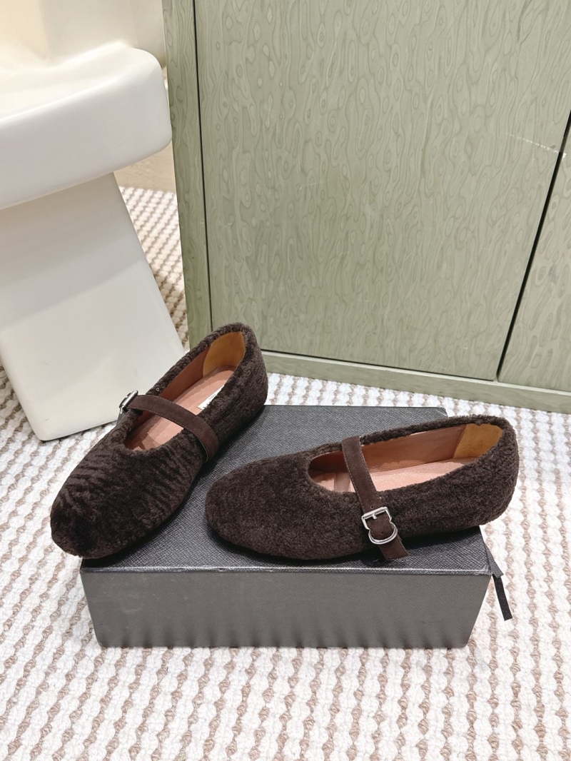 Alaia Flat Shoes